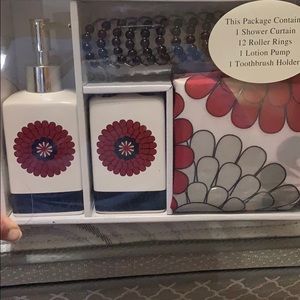 Shower curtain and ceramic set